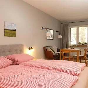  Apartment Alexaferien